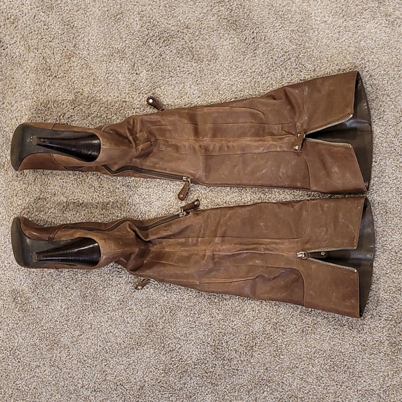 GUESS knee high boots - Picture 3 of 9